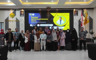 GANDENG FAKULTAS FARMASI UNIVERSITAS JEMBER, IKATAN APOTEKER INDONESIA (IAI) JEMBER ADAKAN FOCUS GROUP DISCUSSION (FGD): URGENSI SERTIFIKASI HALAL