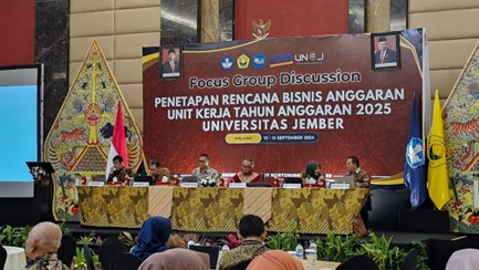 Fakultas Farmasi Ikuti FGD Penetapan RBA Tahun 2025: Siap Mandiri Finansial