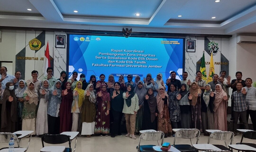 Sosialisasi Kode Etik Dosen dan Tenaga Kependidikan dalam Rapat Koordinasi Pembangunan Zona Integritas Fakultas Farmasi Universitas Jember