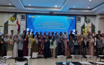 Sosialisasi Kode Etik Dosen dan Tenaga Kependidikan dalam Rapat Koordinasi Pembangunan Zona Integritas Fakultas Farmasi Universitas Jember