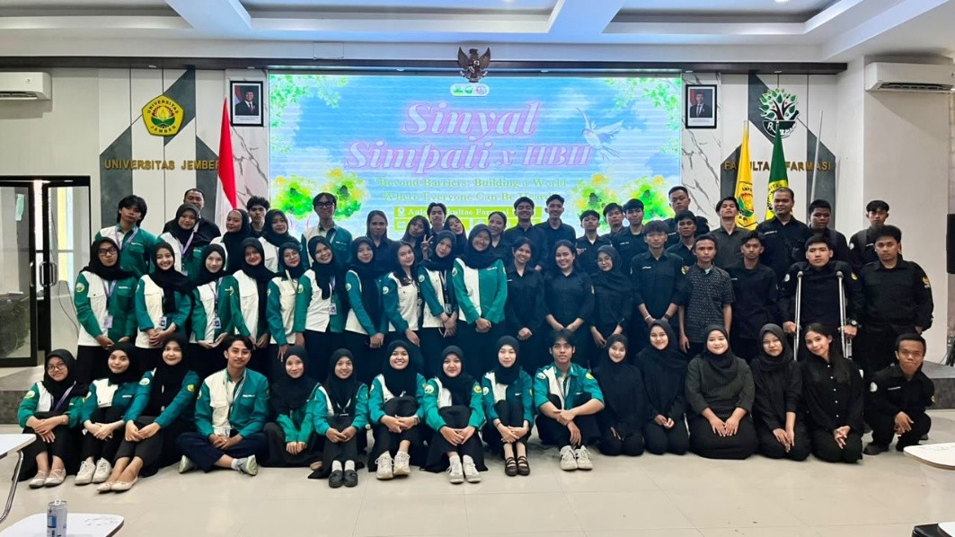 Sinergi PIONEER Fakultas Farmasi Universitas Jember dan Himpalubi dalam Kegiatan Sinyal Simpati 2026